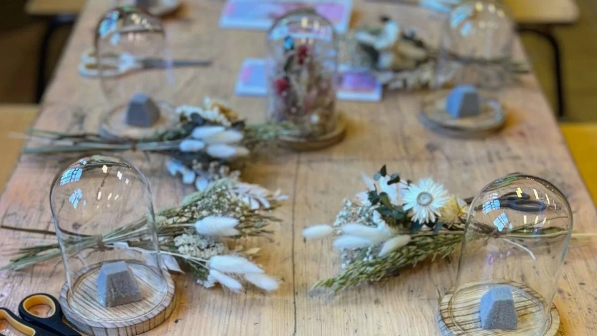 Atelier cloche fleurs séchées 